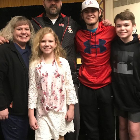 Meet your Posher, Sabrina - Picture 1 of 1